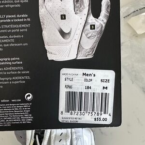 Nike Men's White/grey wolf leather football Gloves size Medium